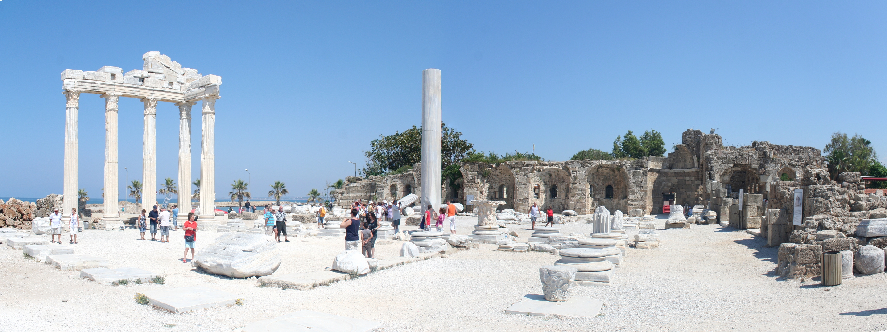 Side Antalya Transfer: Reliable, comfortable, and private airport transfers. Book your 24/7 VIP shuttle from Antalya Airport to Side hotels at the best prices.